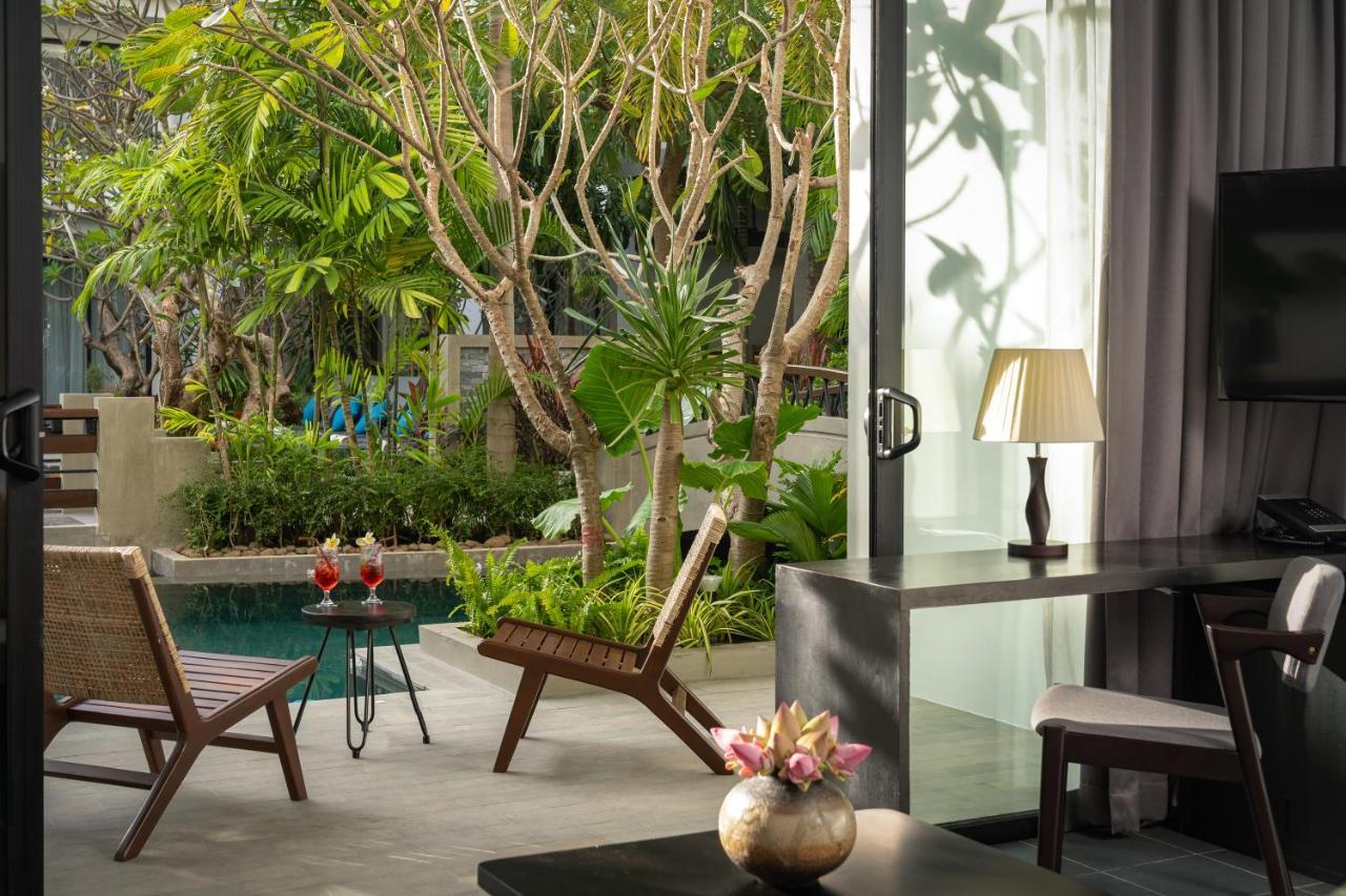 Eightfold Urban Resort 시엠리아프 외부 사진 The Sala Pool Suite