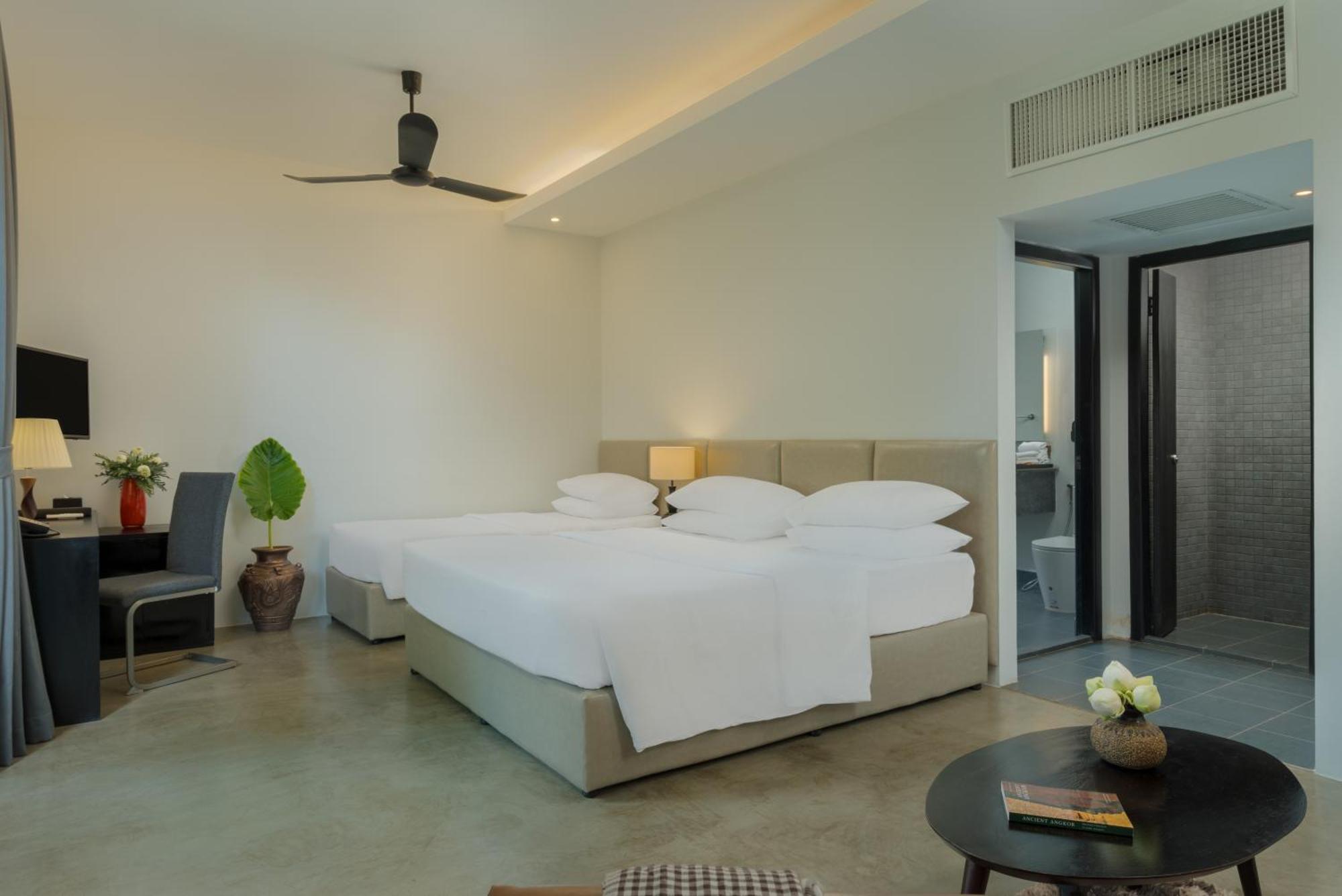 Eightfold Urban Resort 시엠리아프 객실 사진 Deluxe Room
